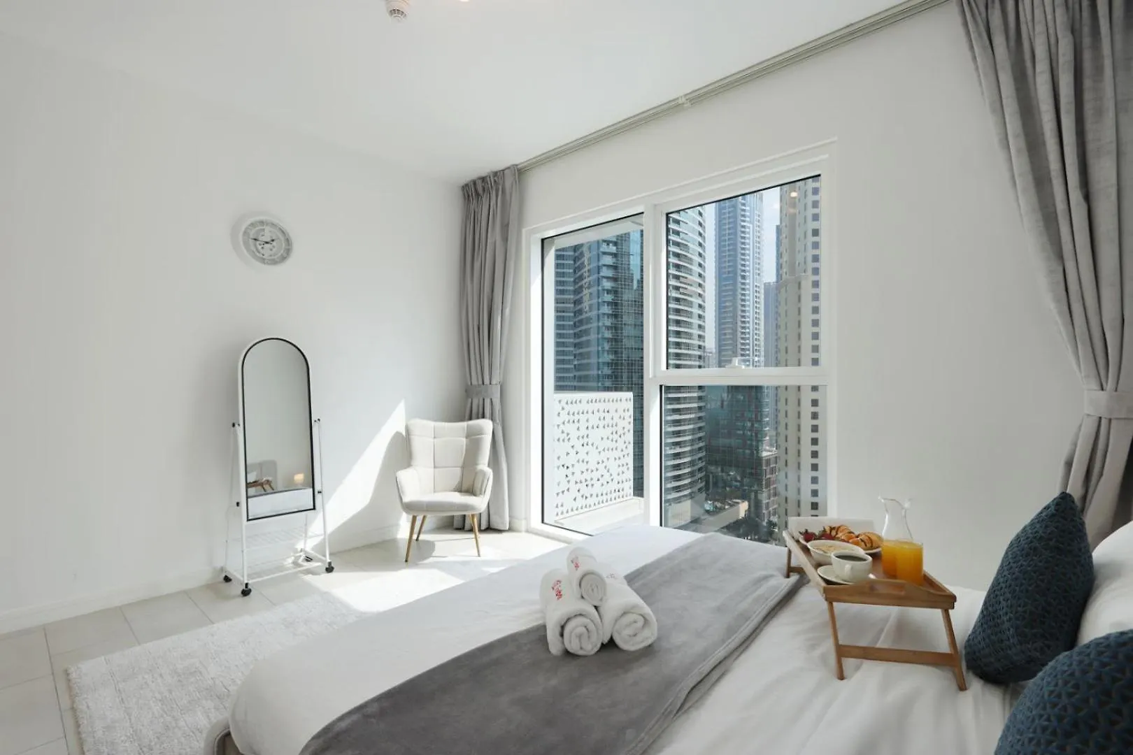 Livbnb-1Br Beachfront Escape In La Vie, Jbr Dubai Apartment